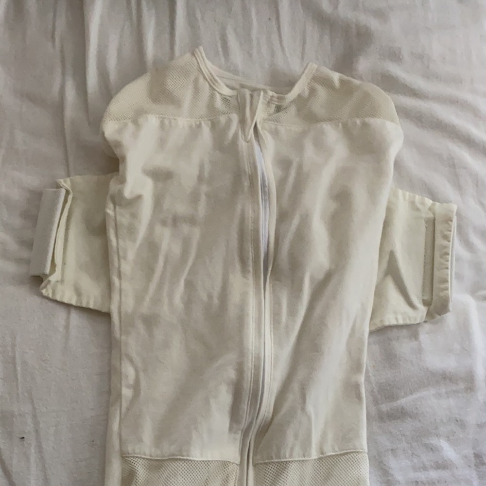 Happiest baby SNOO swaddle